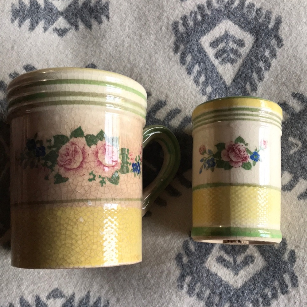 Vintage sugar shakers made in Japan.